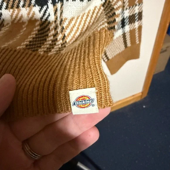 Dickies Plaid Crew Neck Sweater -‎ Brown, White, and Black - Picture 3 of 6